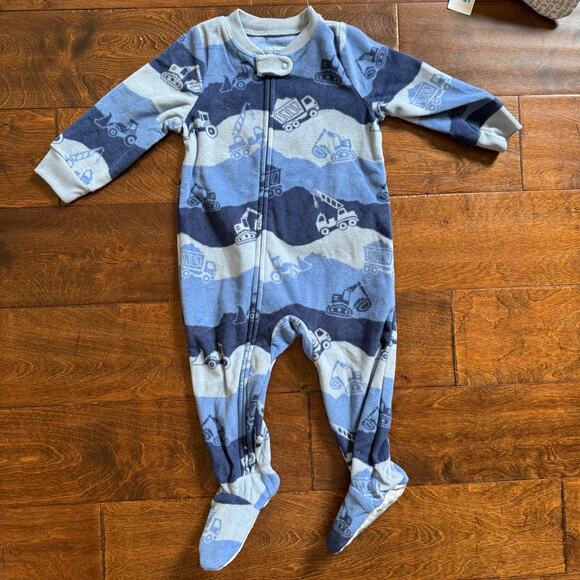 Carter's Boys 12 Month Fleece Pajamas Lot of 2 Footies Trucks Cozy Soft NEW - Picture 6 of 9
